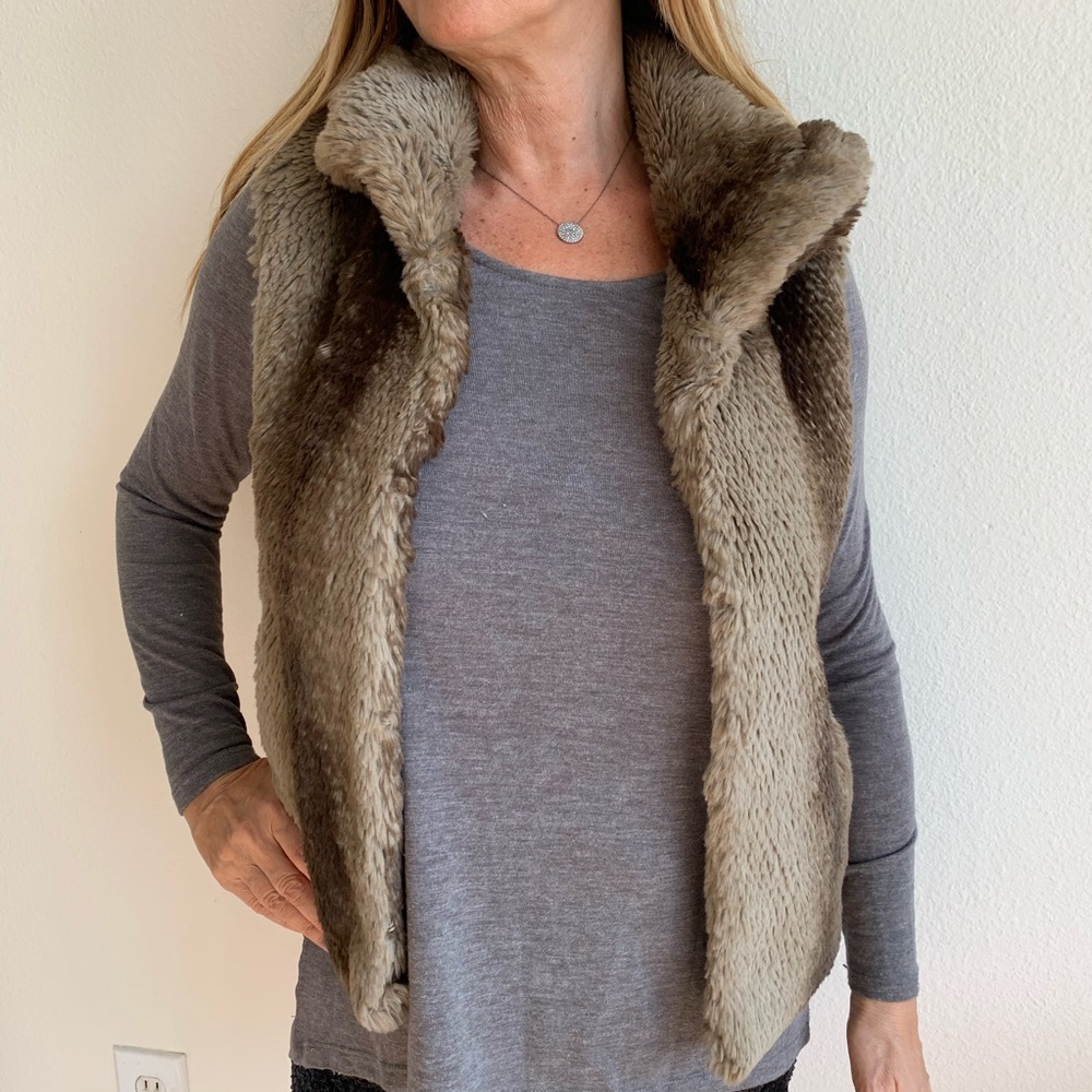 AQUA Faux Fur “Rabbit” Brown Vest